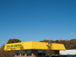 Is dollar general open on thanksgiving